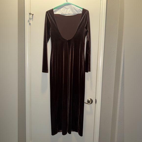 Reformation Brown Velvet Long-Sleeve Maxi Dress - Picture 3 of 7